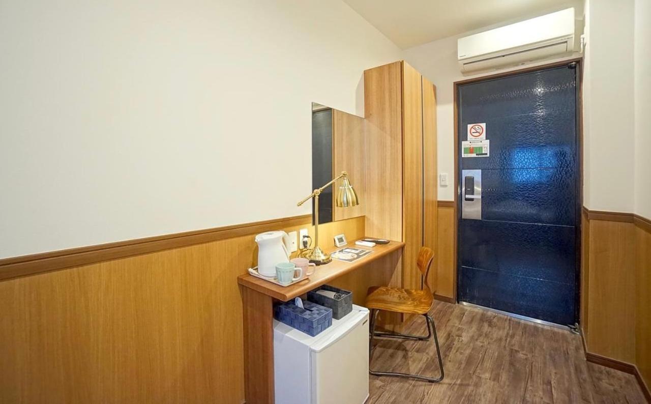 Hotel Naniwa Shinsekaimae