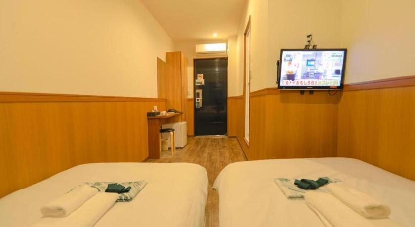 Hotel Naniwa Shinsekaimae 3*