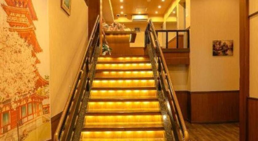 Hotel Naniwa Shinsekaimae 3*