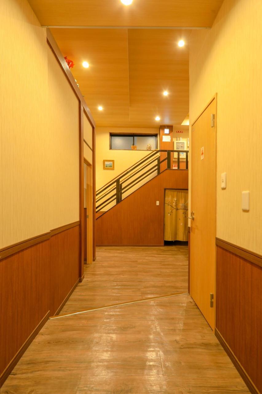 Naniwa Shinsekaimae 3* Osaka